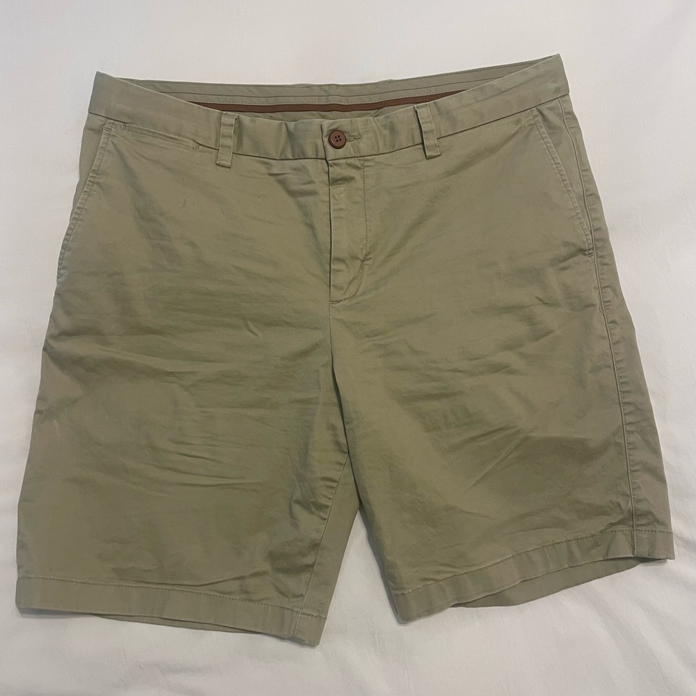 Tommy Bahama Men's Khaki Shorts